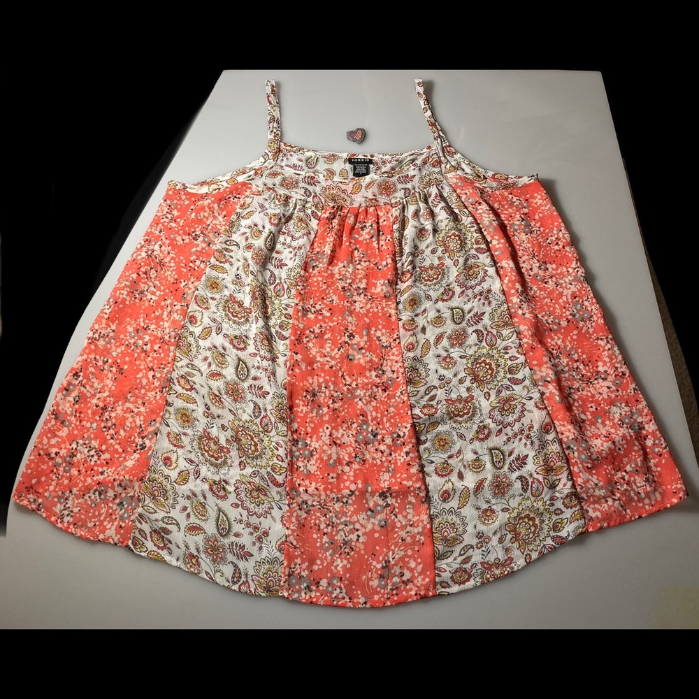 Torrid sheer floral chiffon tank top, super cute! Size 2X